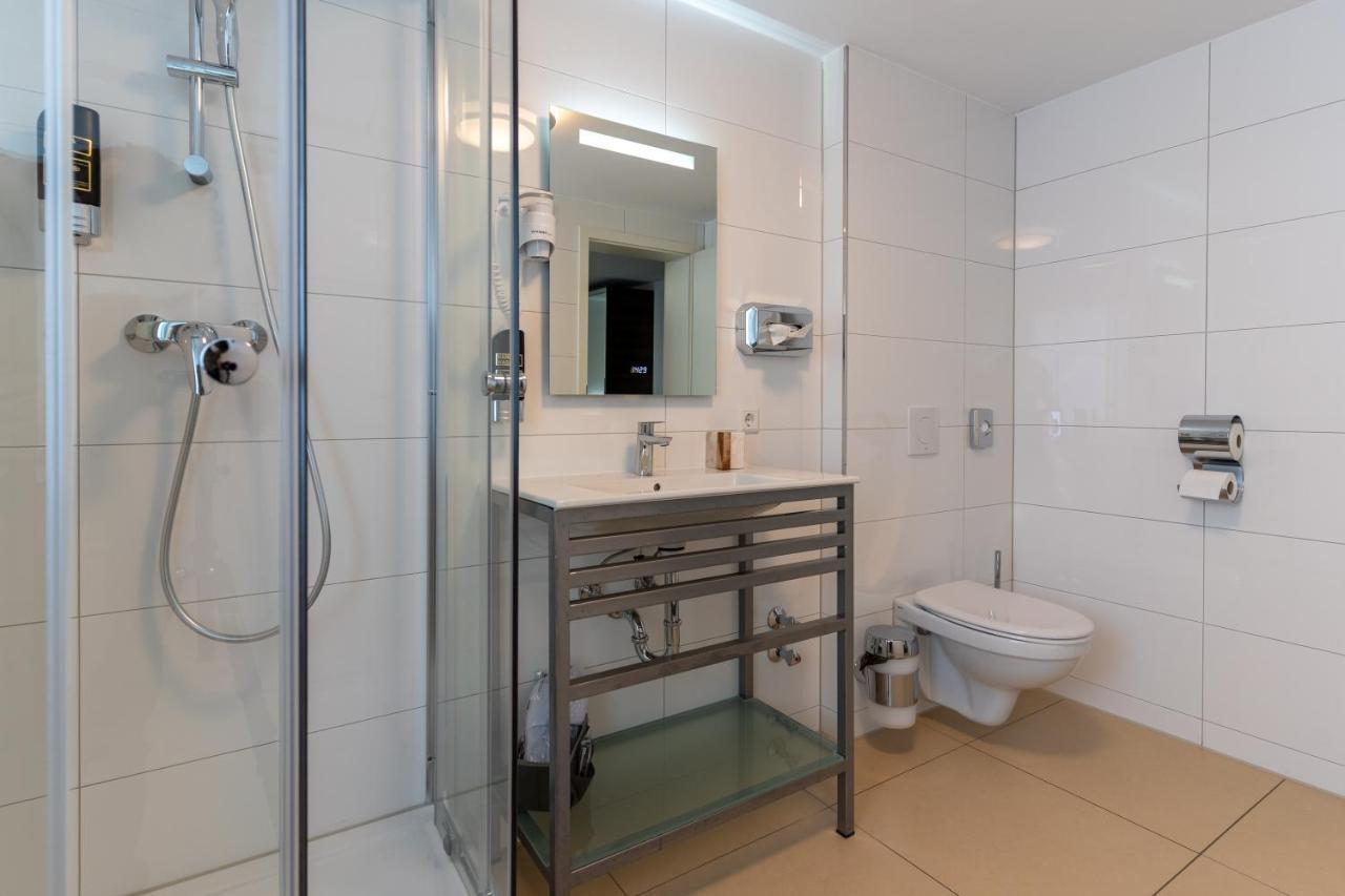 Hotel Myrsini Kirchentellinsfurt 외부 사진
