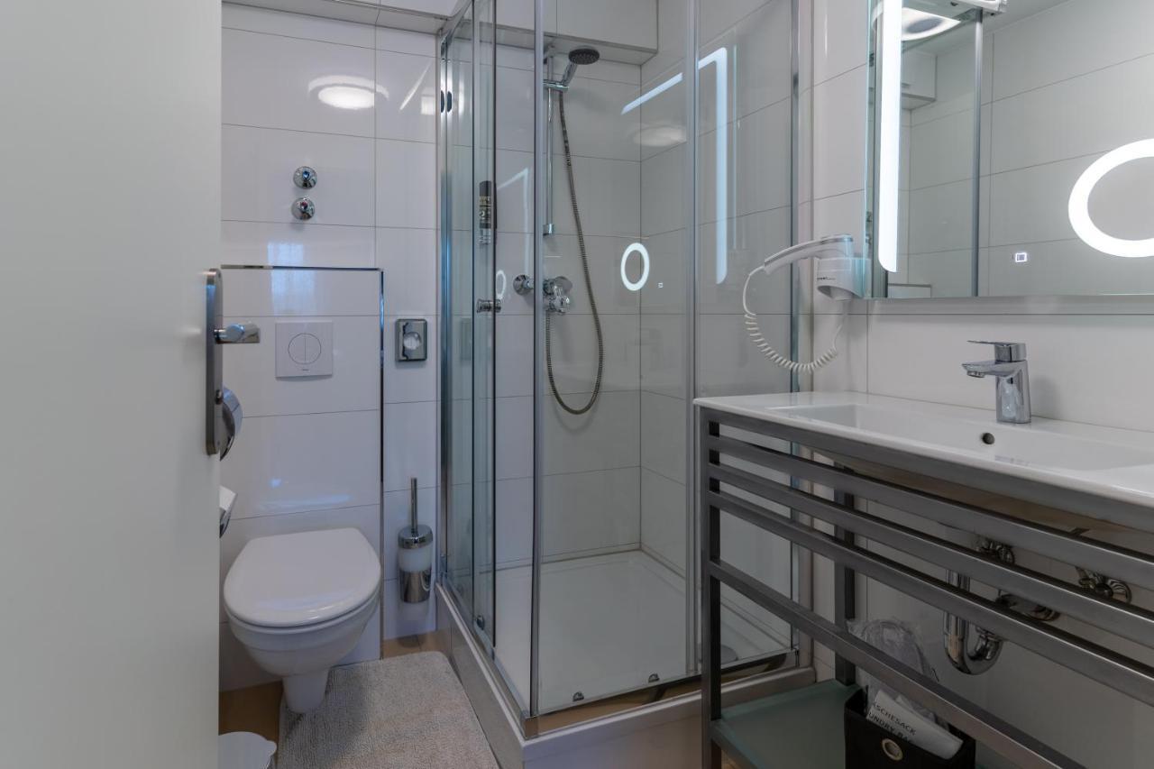 Hotel Myrsini Kirchentellinsfurt 외부 사진