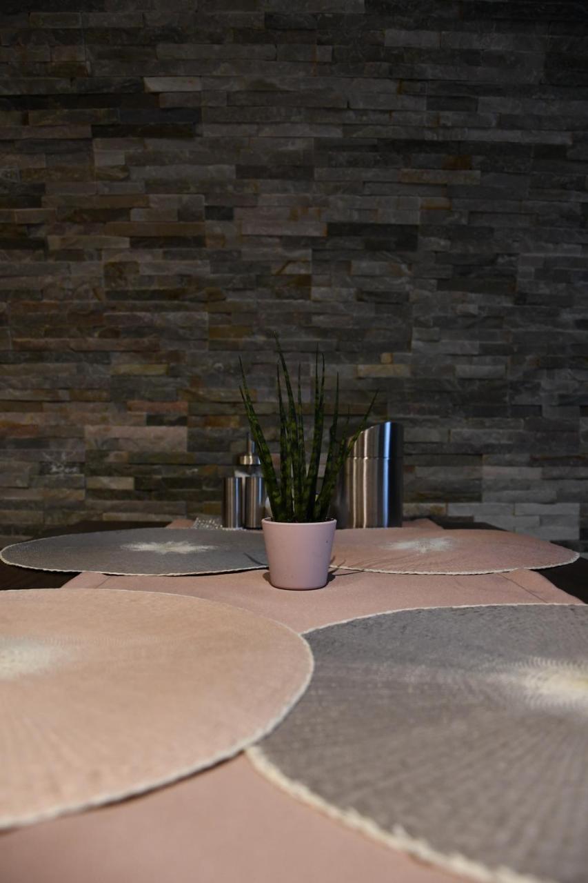 Hotel Myrsini Kirchentellinsfurt 외부 사진