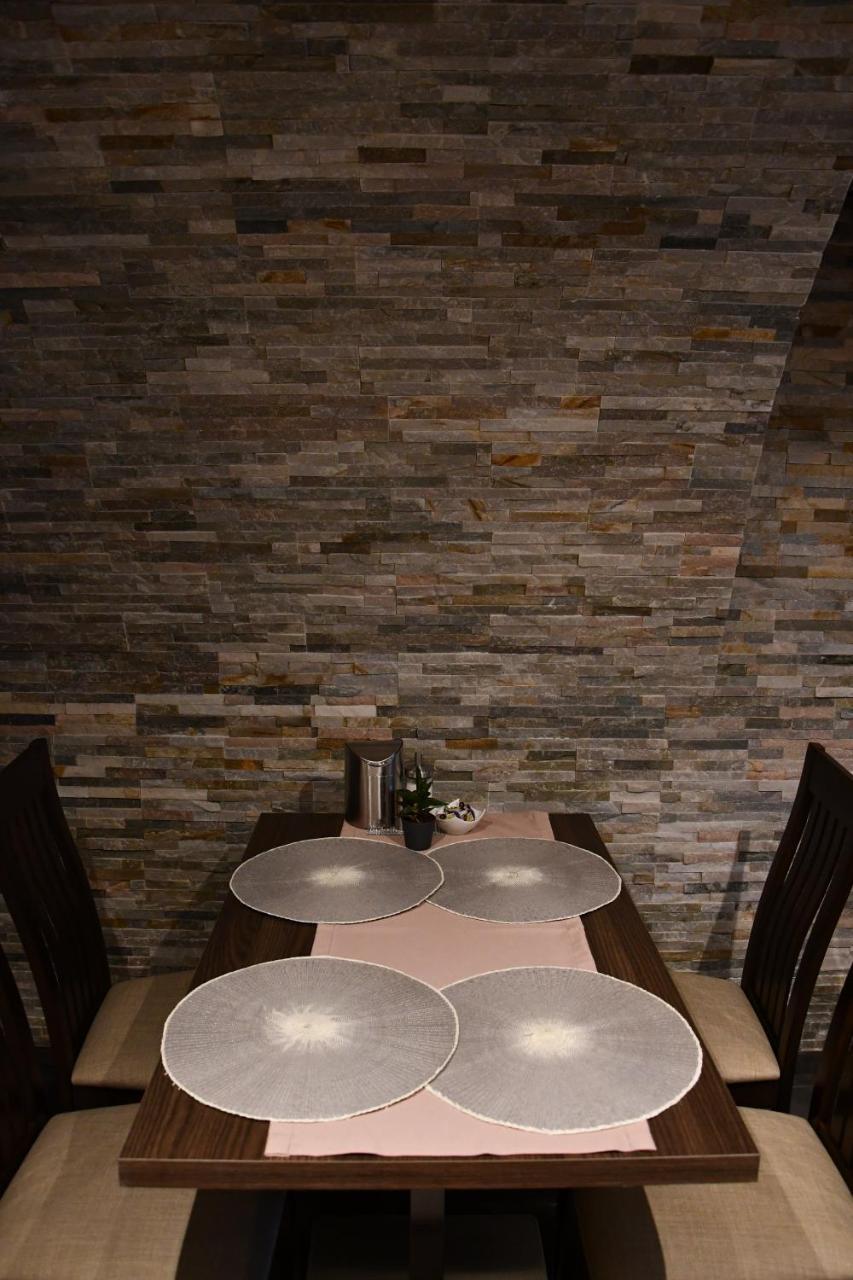 Hotel Myrsini Kirchentellinsfurt 외부 사진