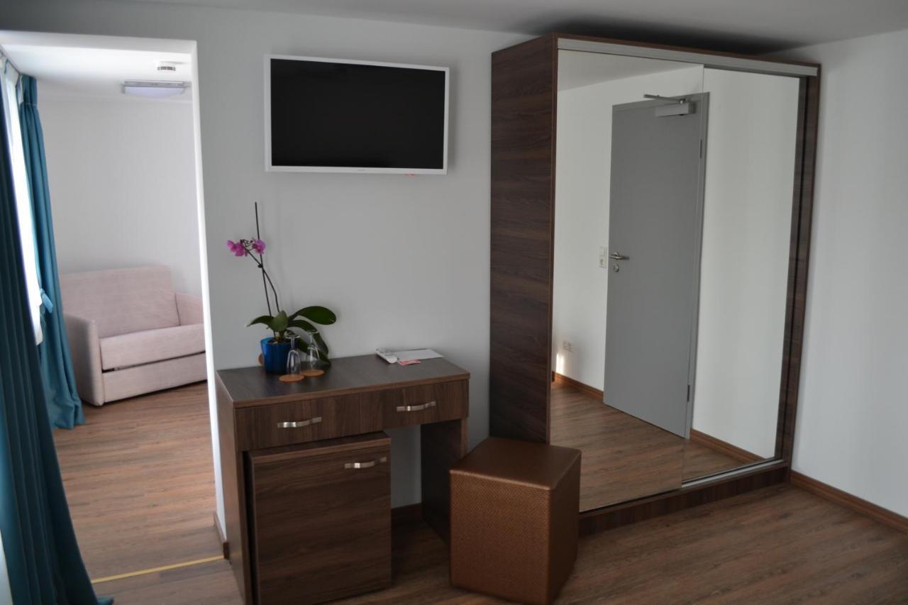Hotel Myrsini Kirchentellinsfurt 외부 사진